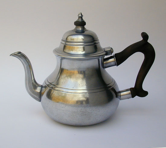 A Quart Antique Pewter English Export Teapot by John Townsend