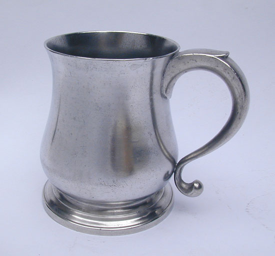 A Squat Tulip Export Pewter Mug by Townsend & Compton