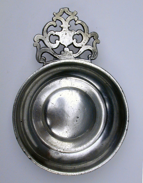 An Unmarked Antique American Small Porringer Attributed to William Billings