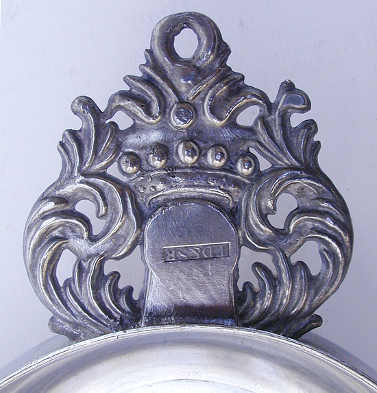 A Mint Condition Coronet Handle Pewter Porringer by Thomas & Sherman Boardman